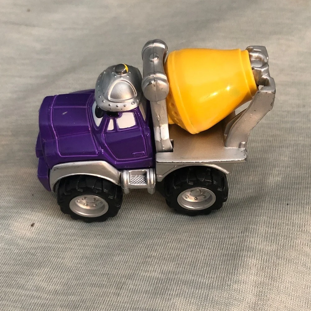 Tonka Toys Chuck the Cement Truck